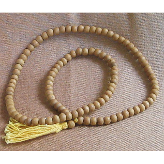 Prayer beads made of sandalwood M
