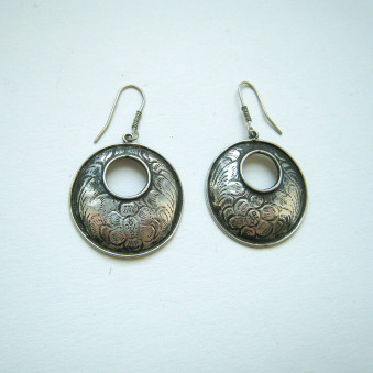 Ohrhänger rund mit Loch, geschnitzt, 30 mm, Silber