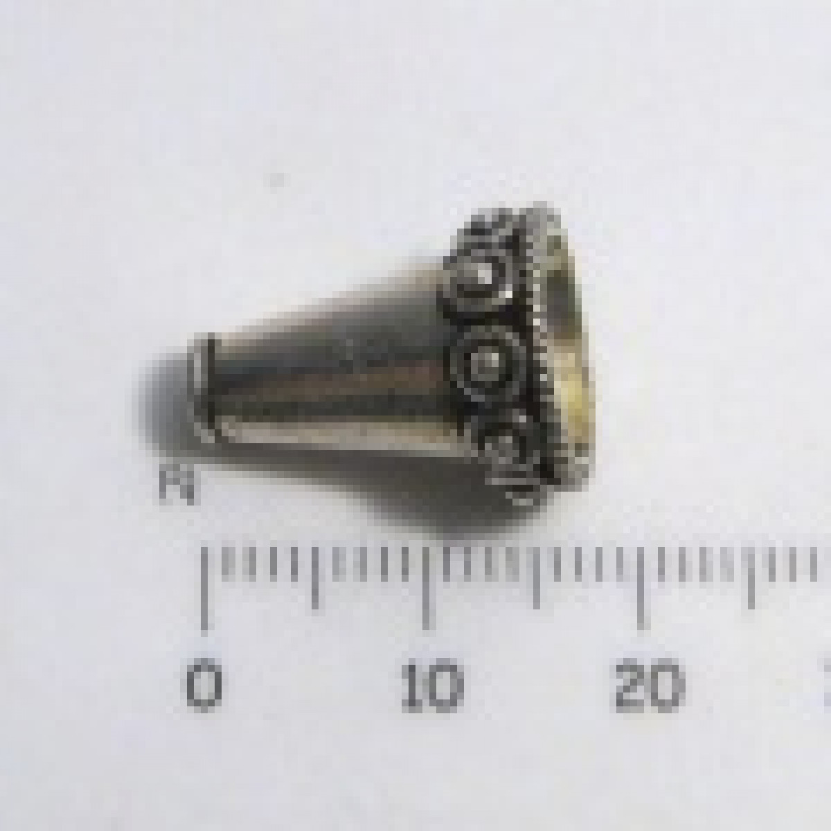 Silberteil leicht verziert 18 mm Ø 5 - 14 mm